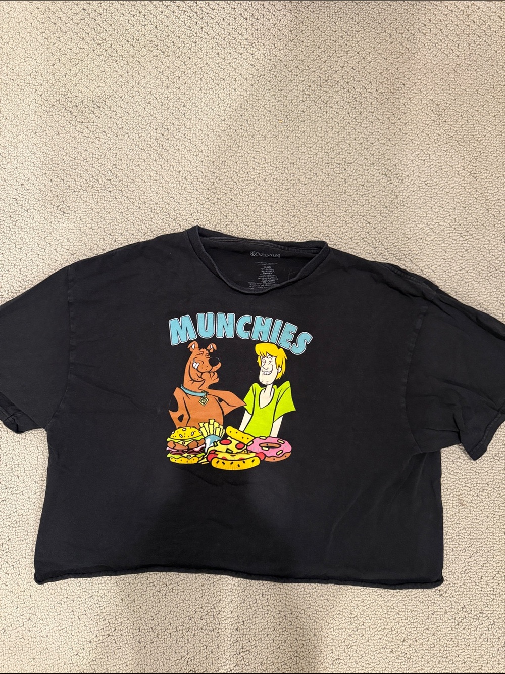 Scooby-Doo 'Munchies' Black Graphic Crop Tee